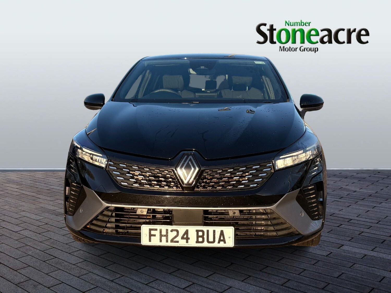 Used Renault Clio 2024 for sale - 77163490: Photo 2