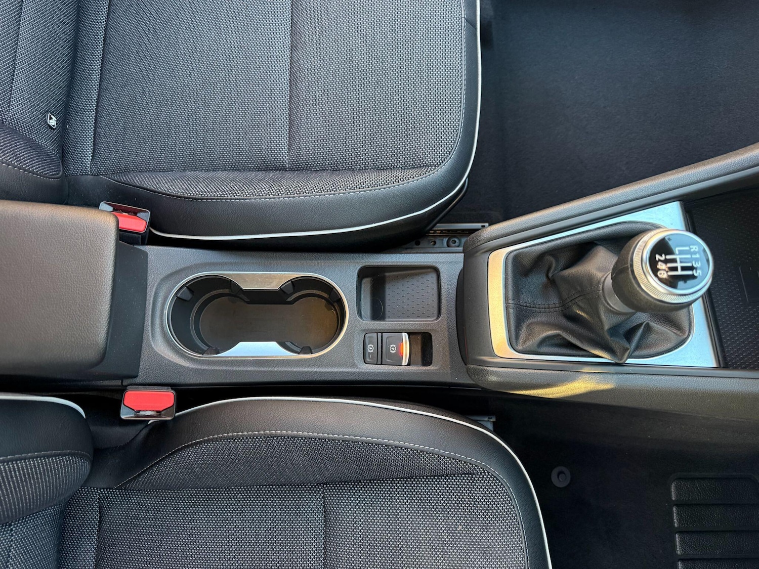 Used Renault Captur 2023 for sale - 77229686: Photo 13