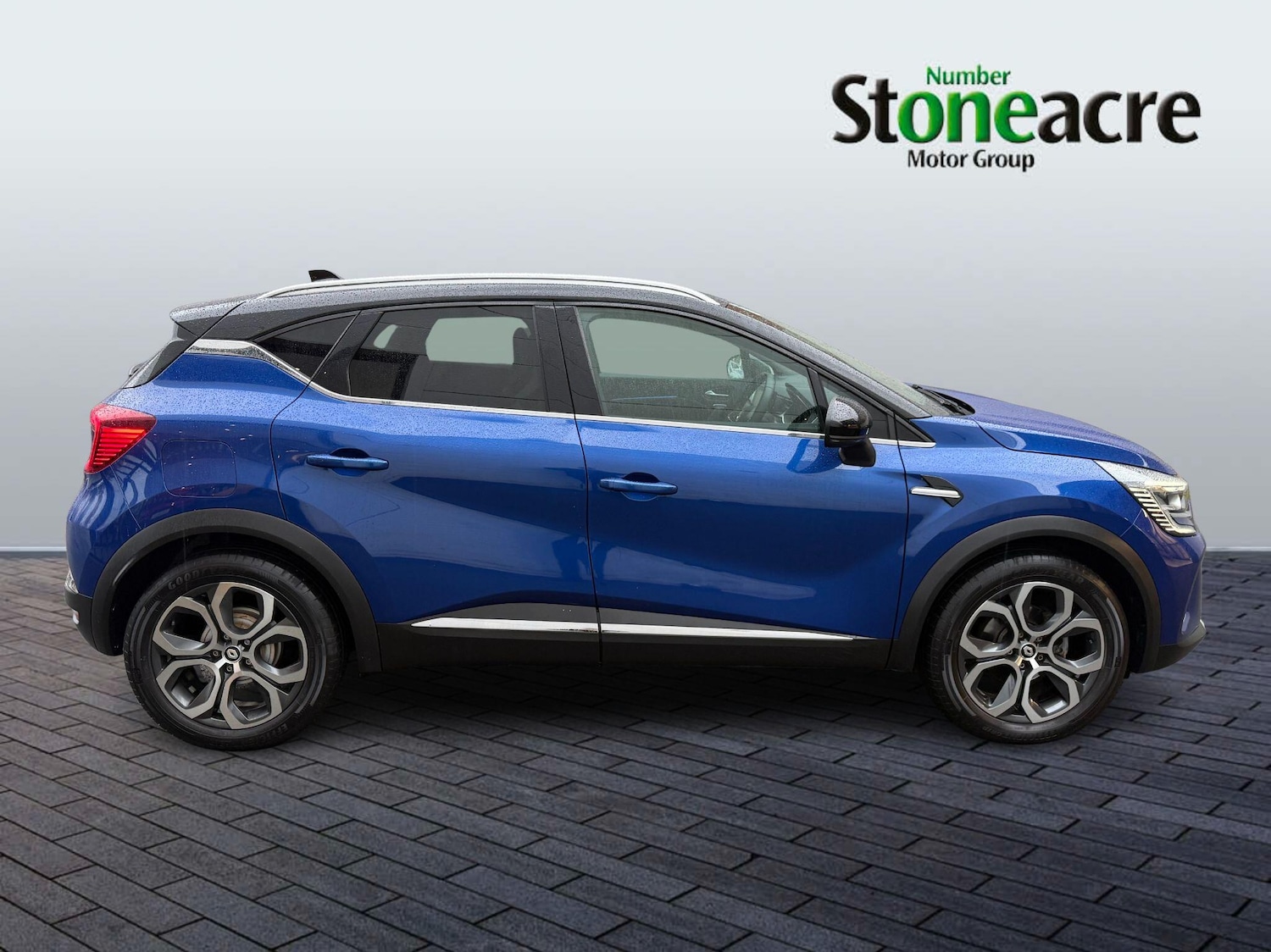 Used Renault Captur 2023 for sale - 77229686: Photo 2