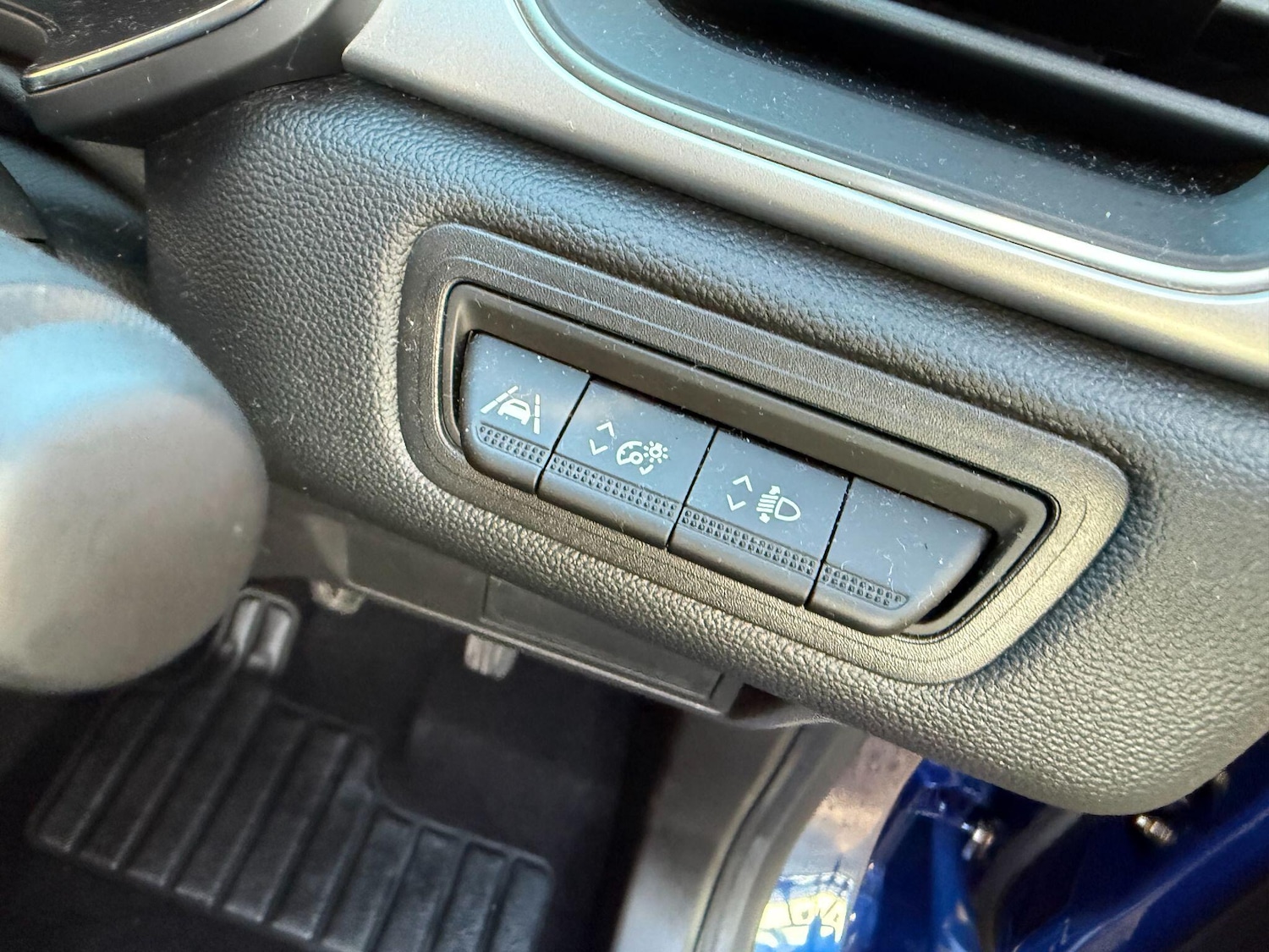 Used Renault Captur 2023 for sale - 77229686: Photo 21