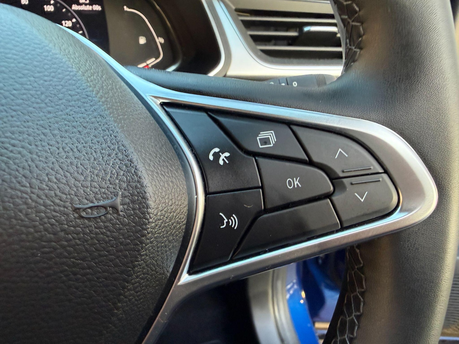 Used Renault Captur 2023 for sale - 77229686: Photo 25