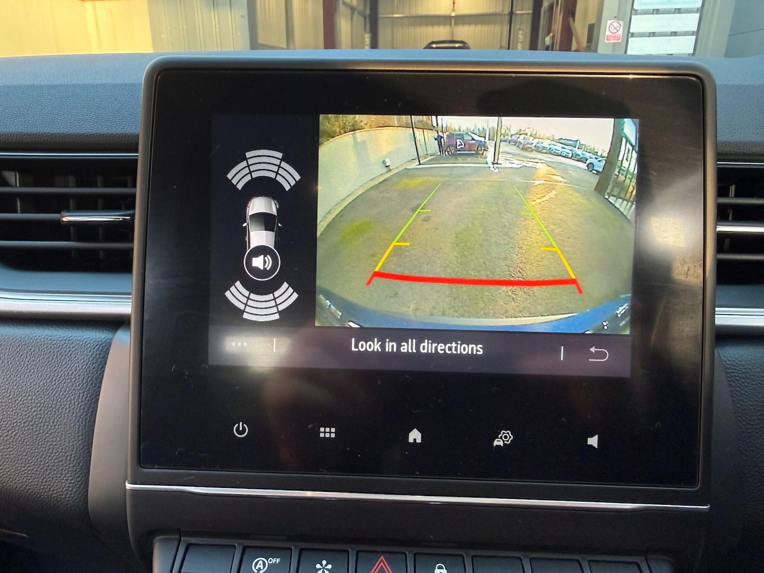 Used Renault Captur 2023 for sale - 77229686: Photo 33