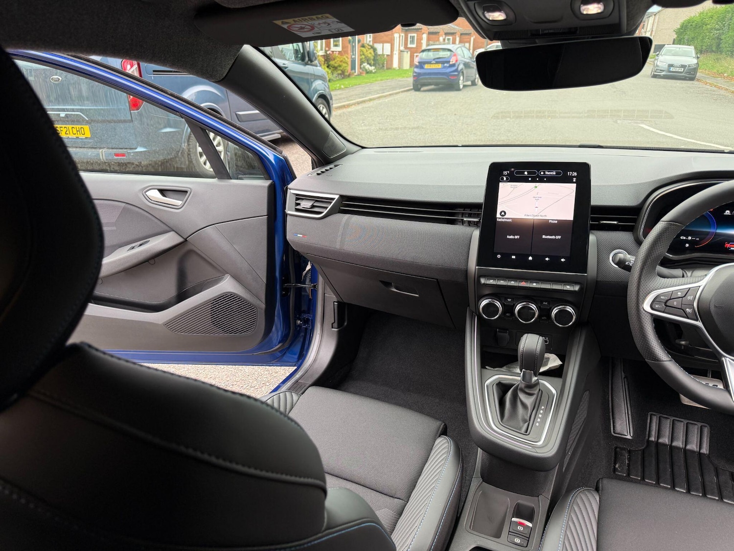 Used Renault Clio for sale - 76440856: Photo 10