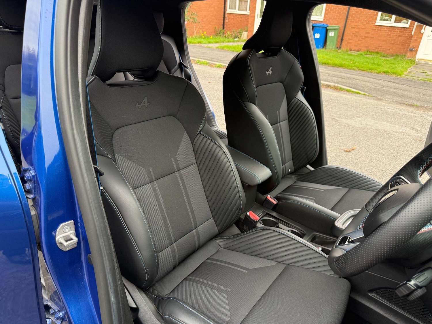 Used Renault Clio for sale - 76440856: Photo 15