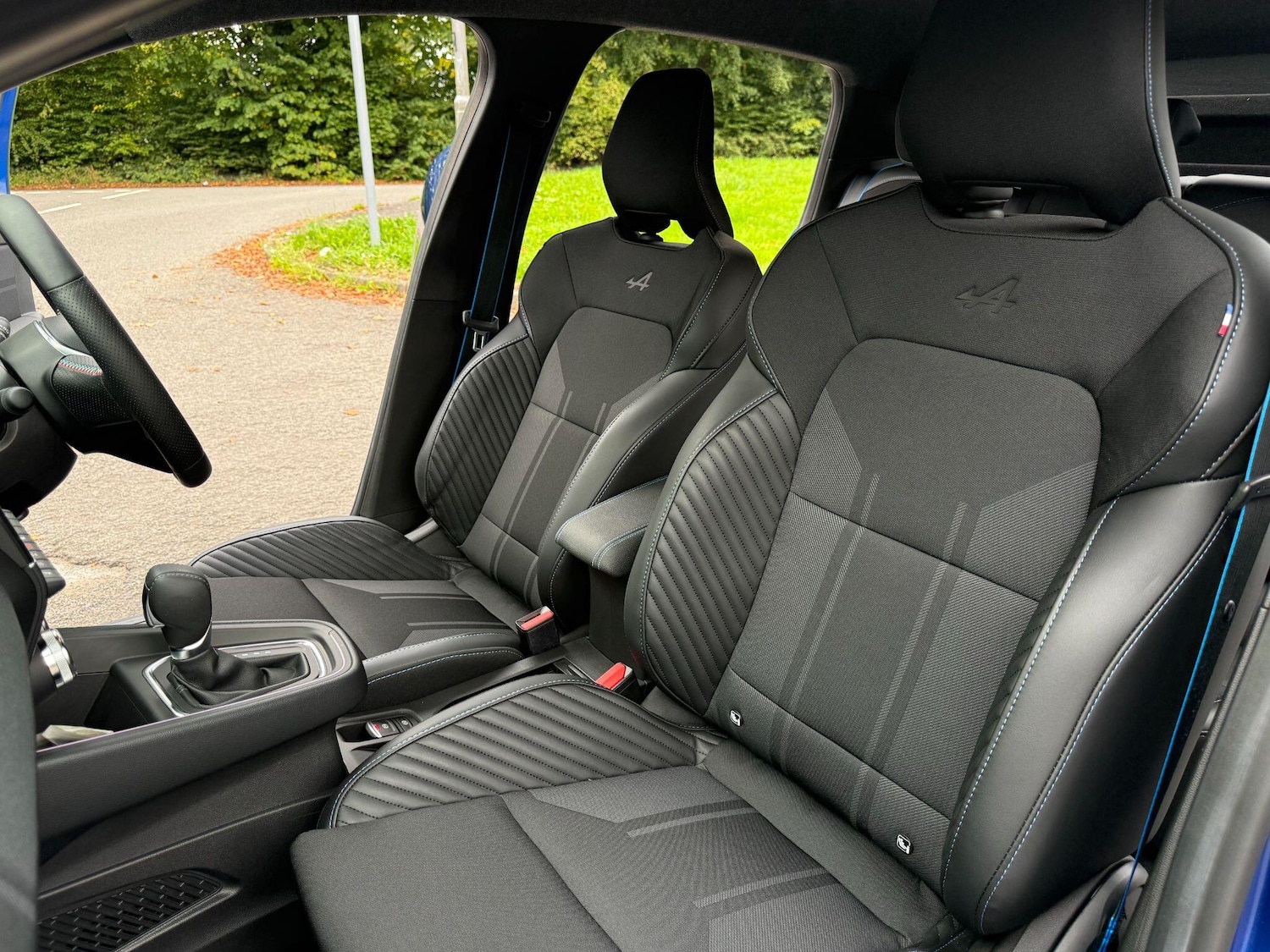 Used Renault Clio for sale - 76440856: Photo 40