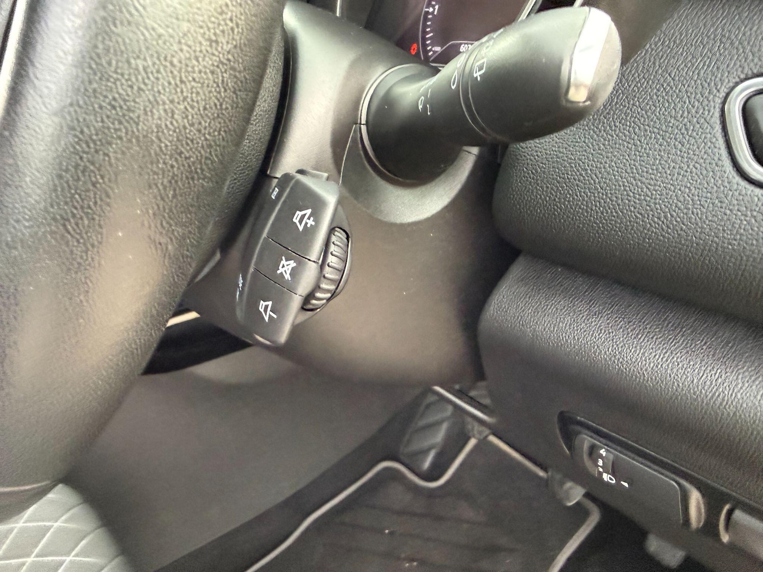 Used Renault Kadjar 2019 for sale - 76592377: Photo 42