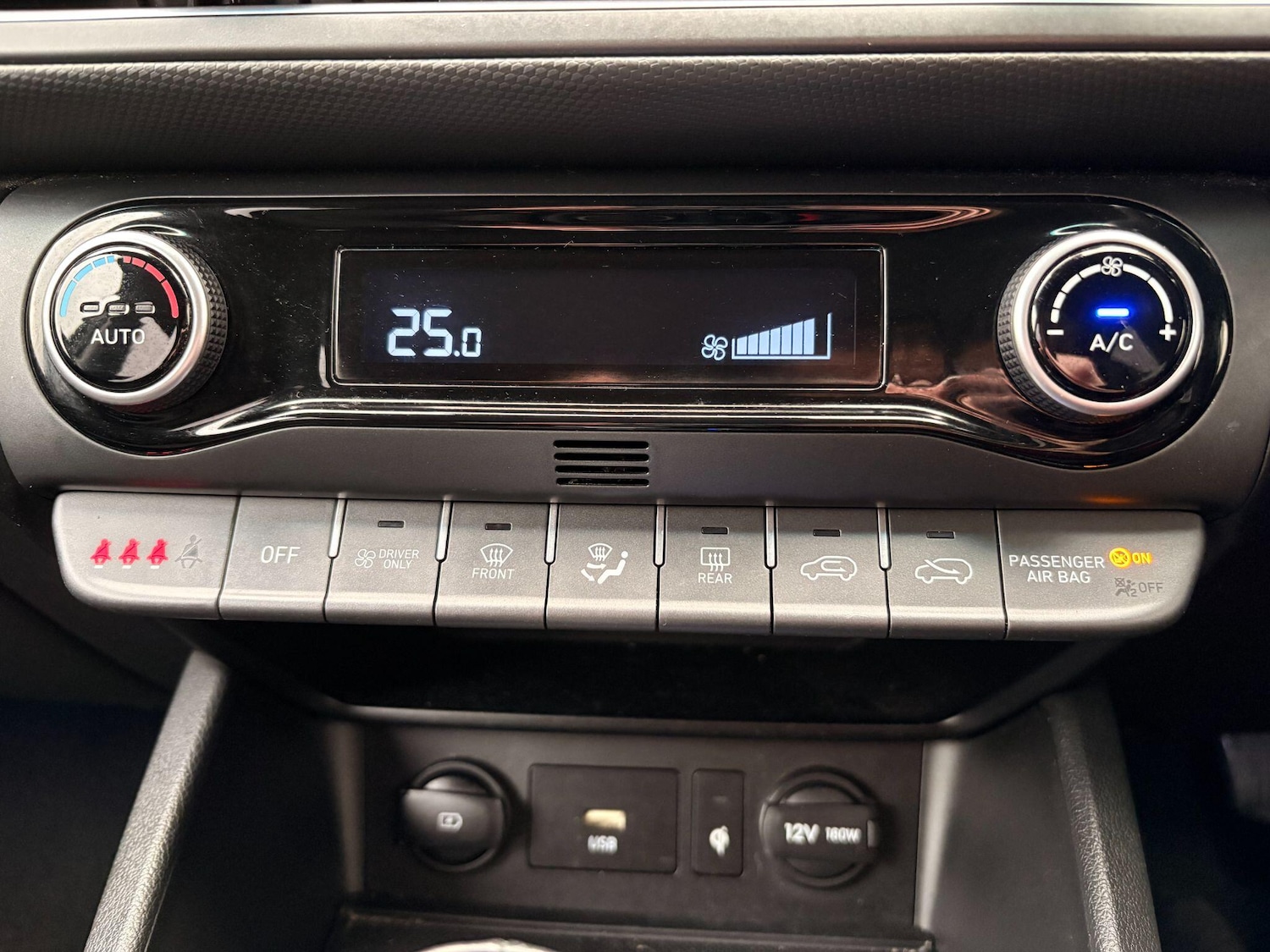 Used Hyundai KONA 2022 for sale - 77320592: Photo 32