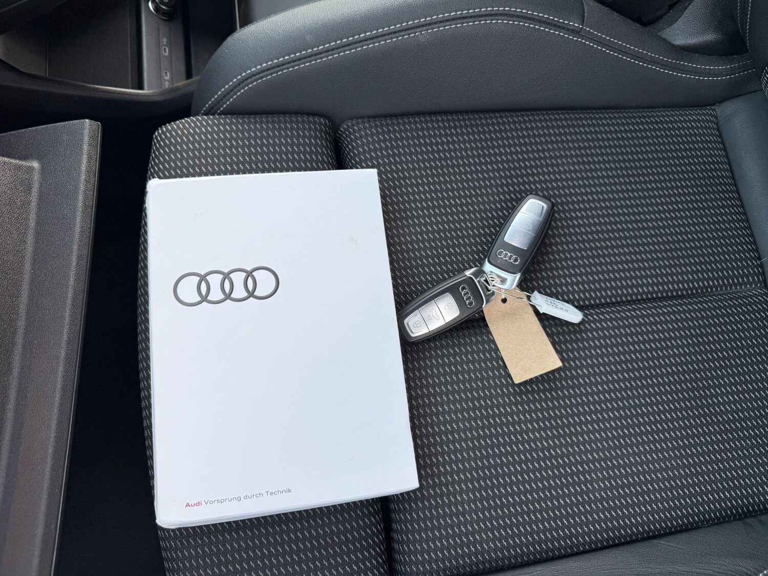 Used Audi Q4 e-tron 2022 for sale - 77970356: Photo 30