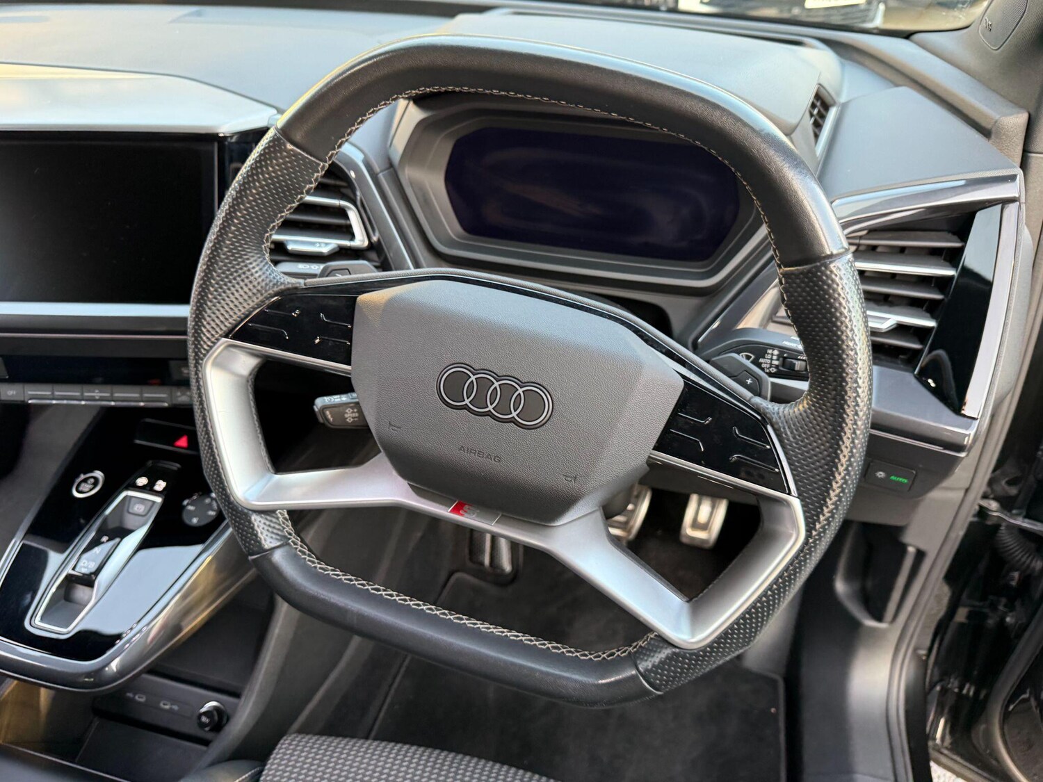 Used Audi Q4 e-tron 2022 for sale - 77970356: Photo 45