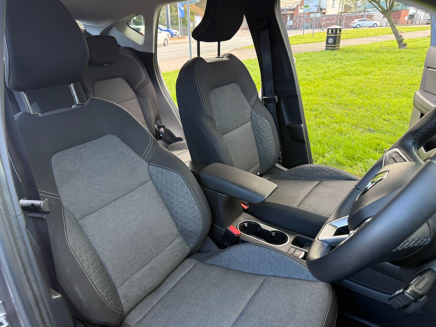 Used Renault Captur 2023 for sale - 78220242: Photo 12