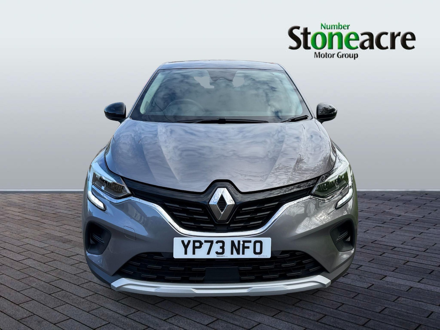 Used Renault Captur 2023 for sale - 78220242: Photo 2