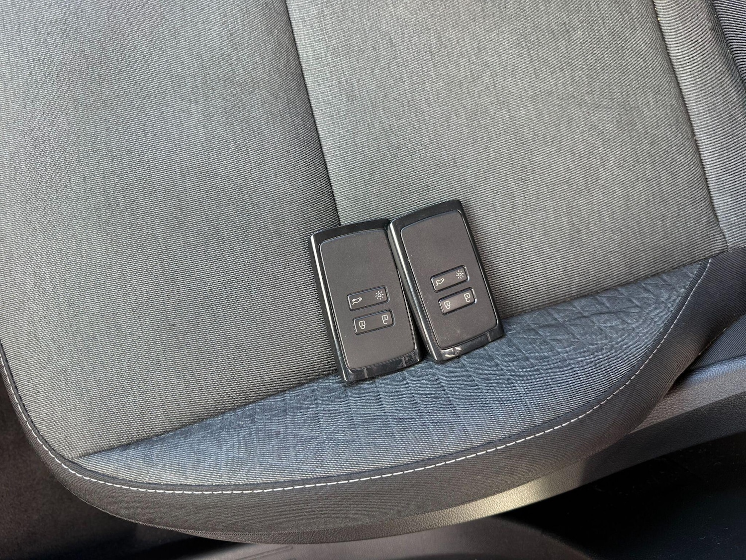 Used Renault Captur 2023 for sale - 78220242: Photo 40