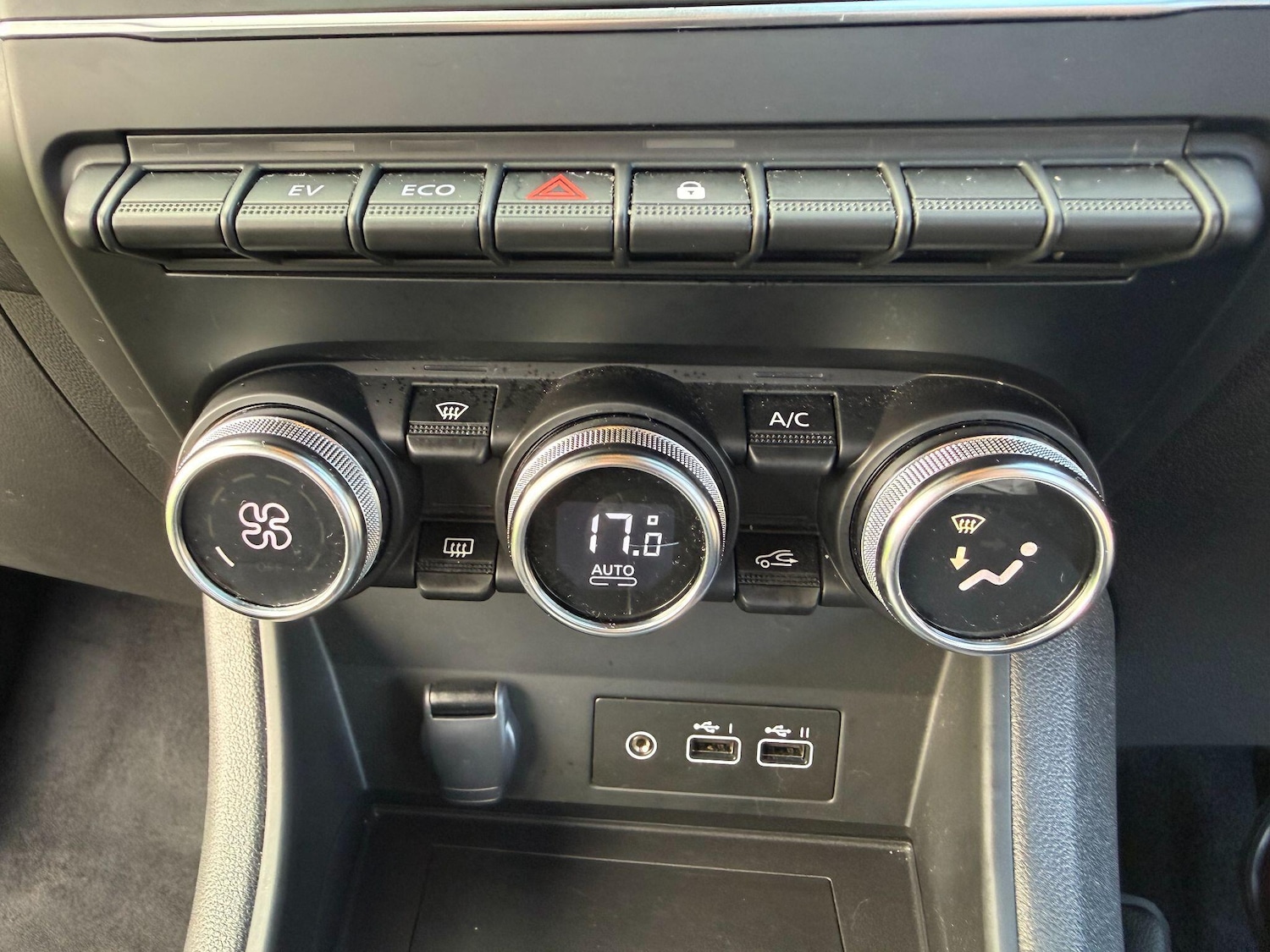 Used Renault Captur 2023 for sale - 78220242: Photo 43