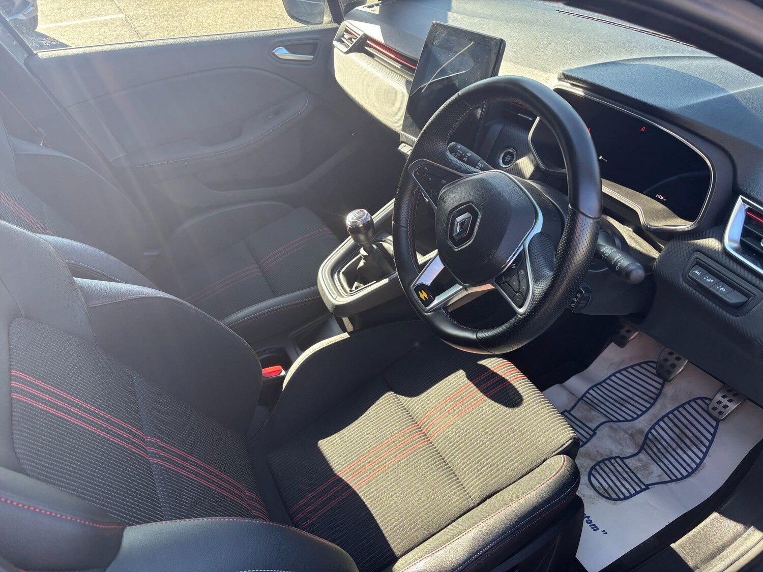 Used Renault Clio 2022 for sale - 76349693: Photo 13