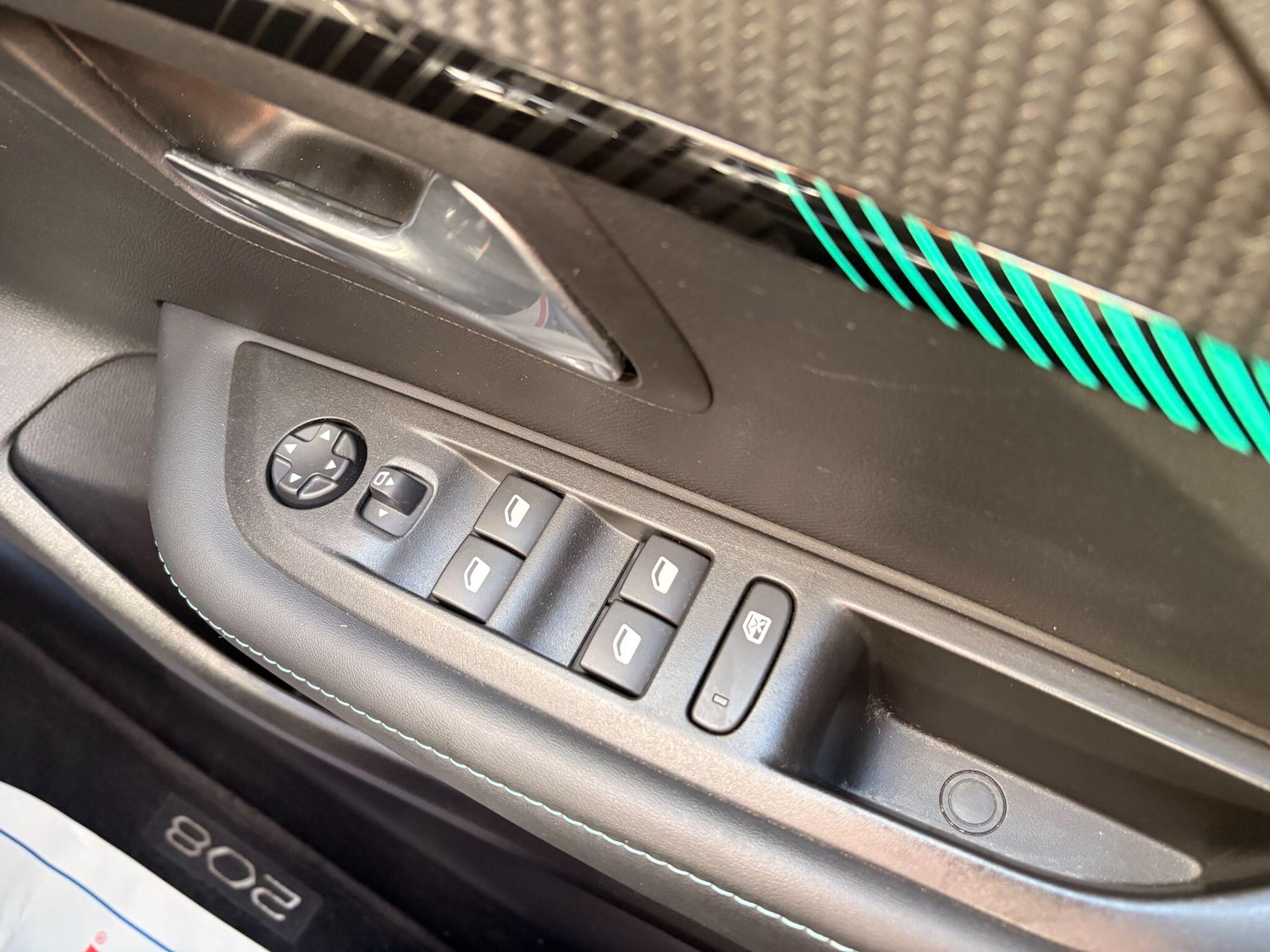 Used Peugeot 208 2021 for sale - 77898604: Photo 21