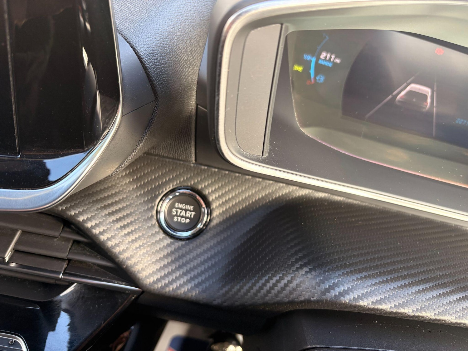 Used Peugeot 208 2021 for sale - 77898604: Photo 42