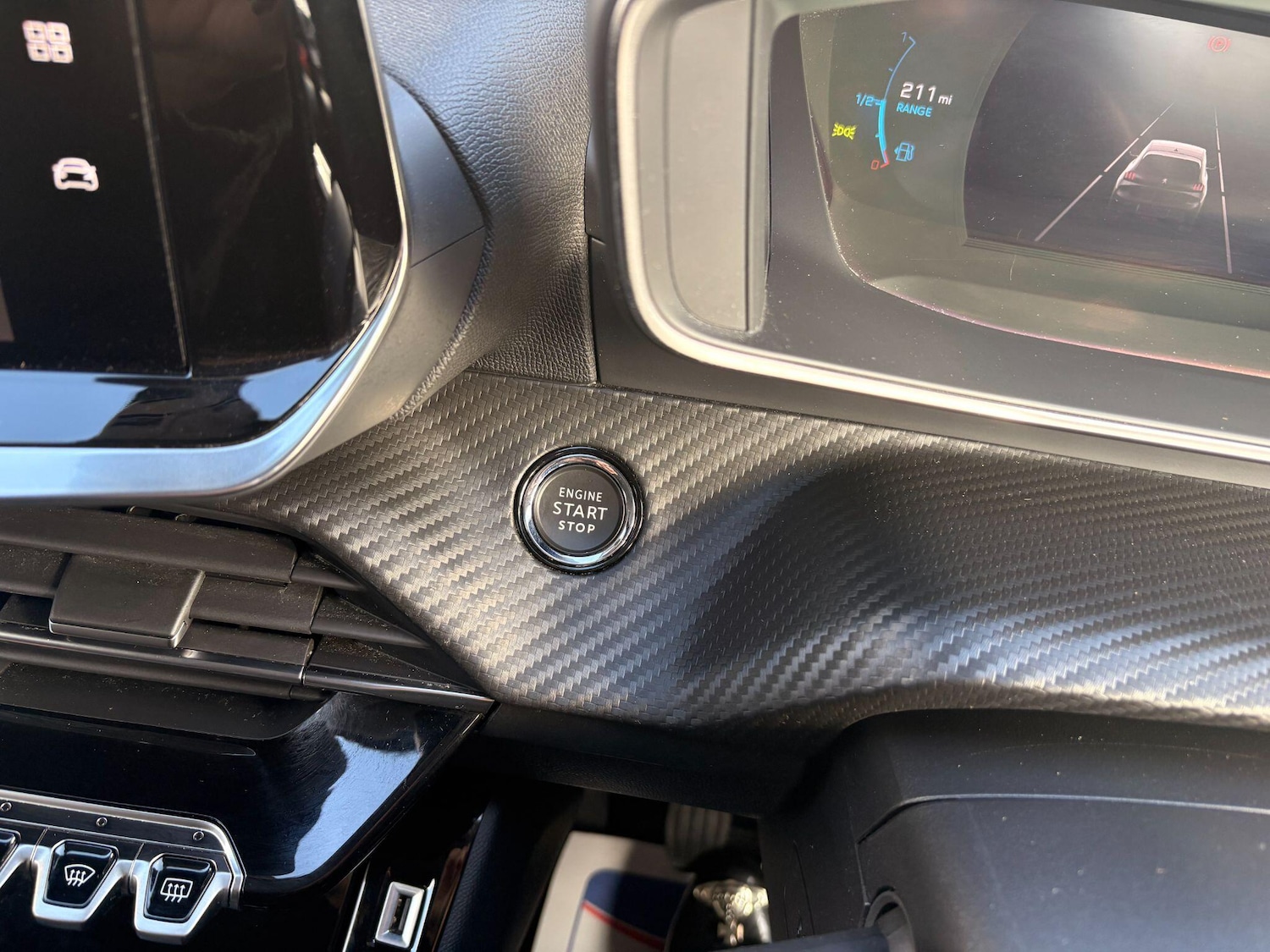 Used Peugeot 208 2021 for sale - 77898604: Photo 43