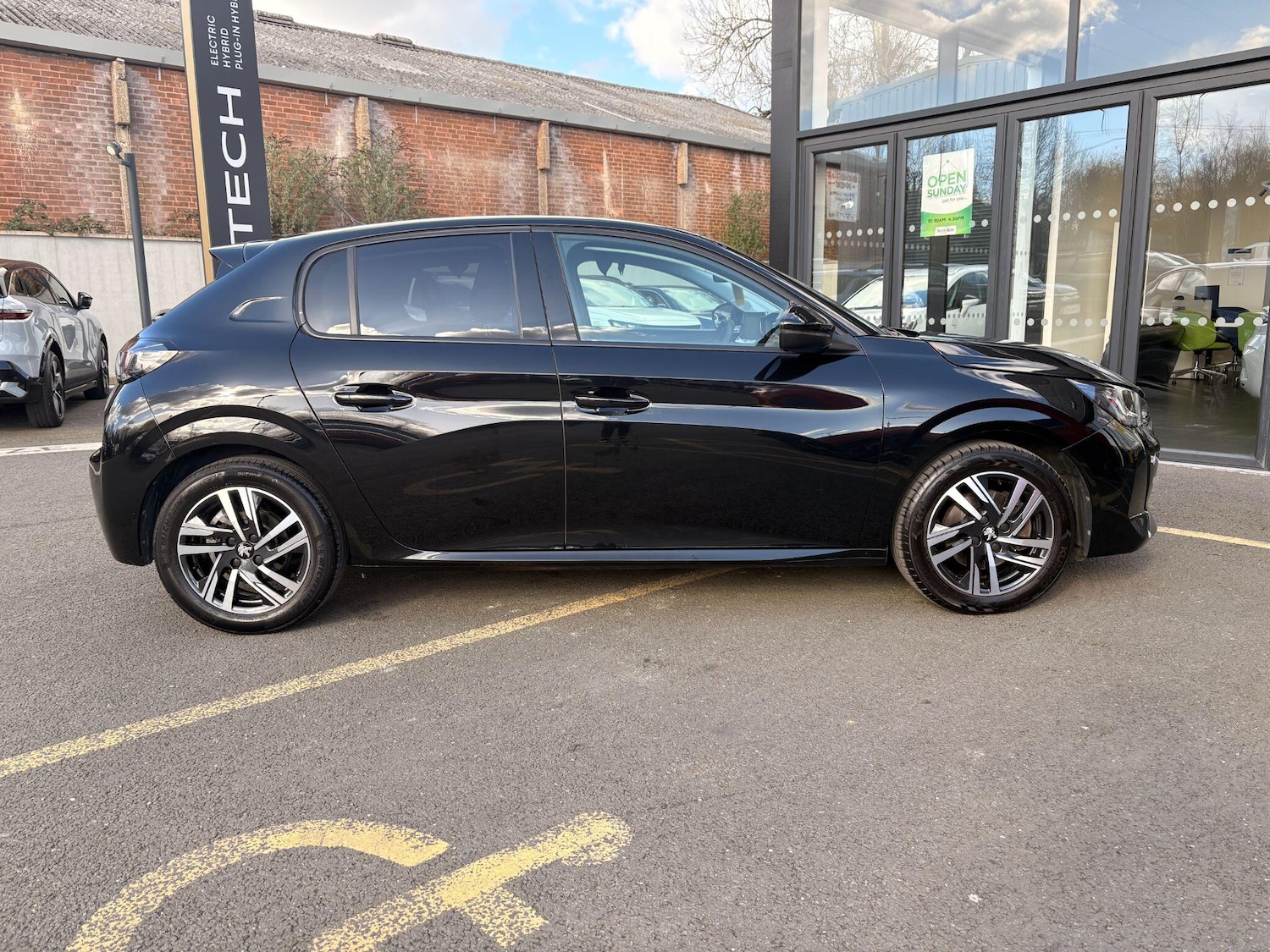 Used Peugeot 208 2021 for sale - 77898604: Photo 7
