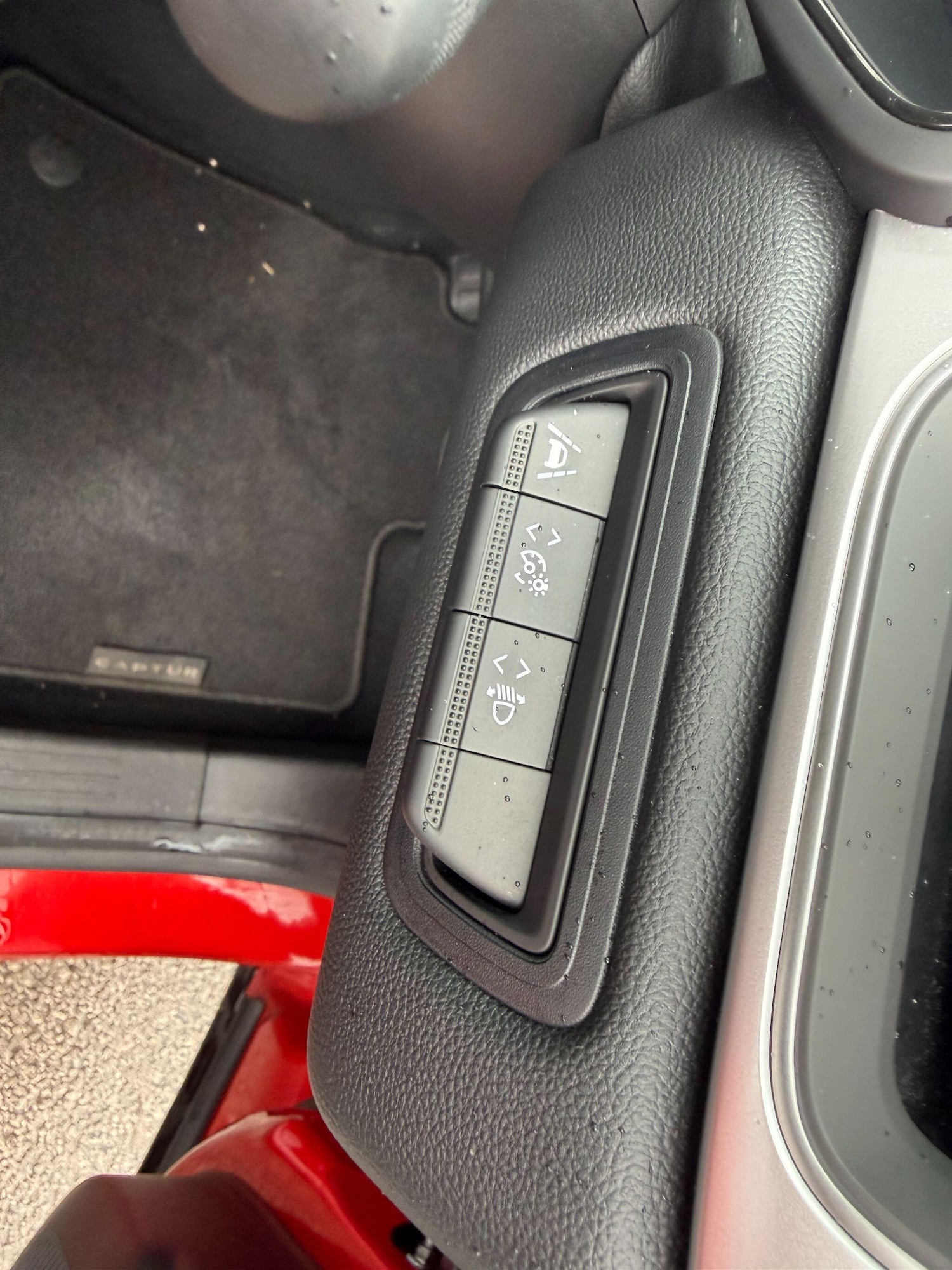 Used Renault Captur 2024 for sale - 76952778: Photo 23