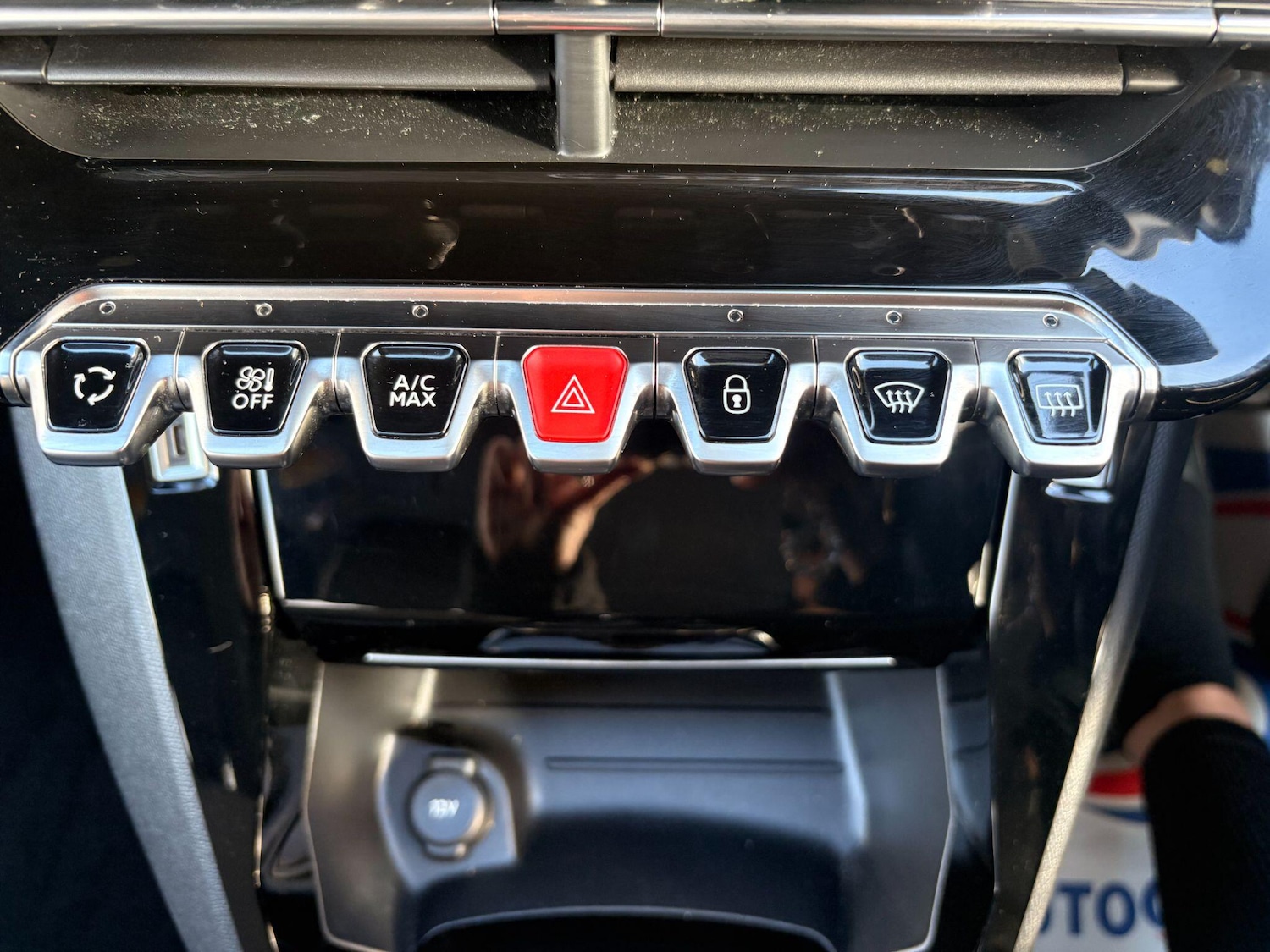 Used Peugeot 208 2021 for sale - 78072315: Photo 41