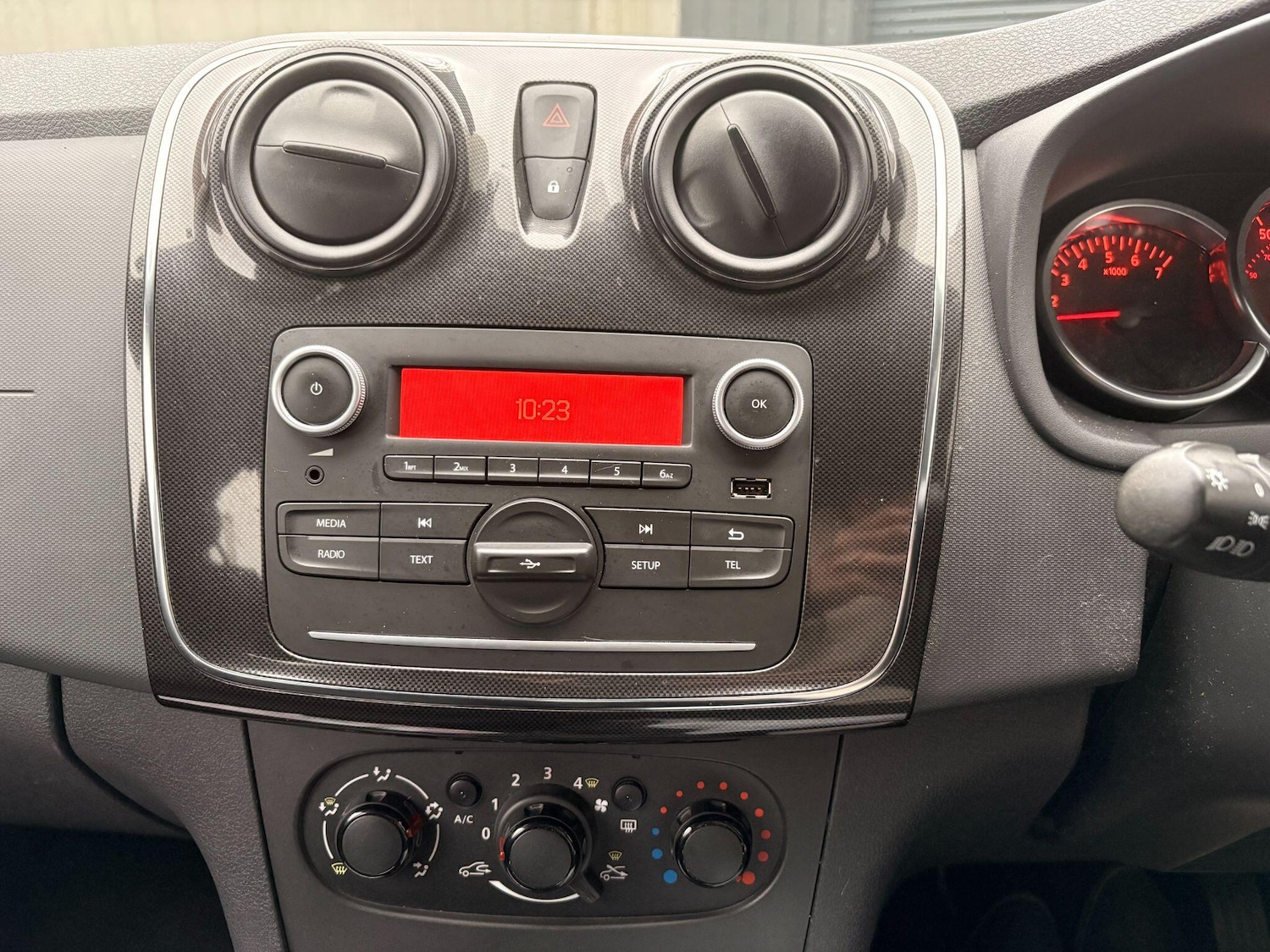 Used Dacia Sandero 2020 for sale - 77358436: Photo 25