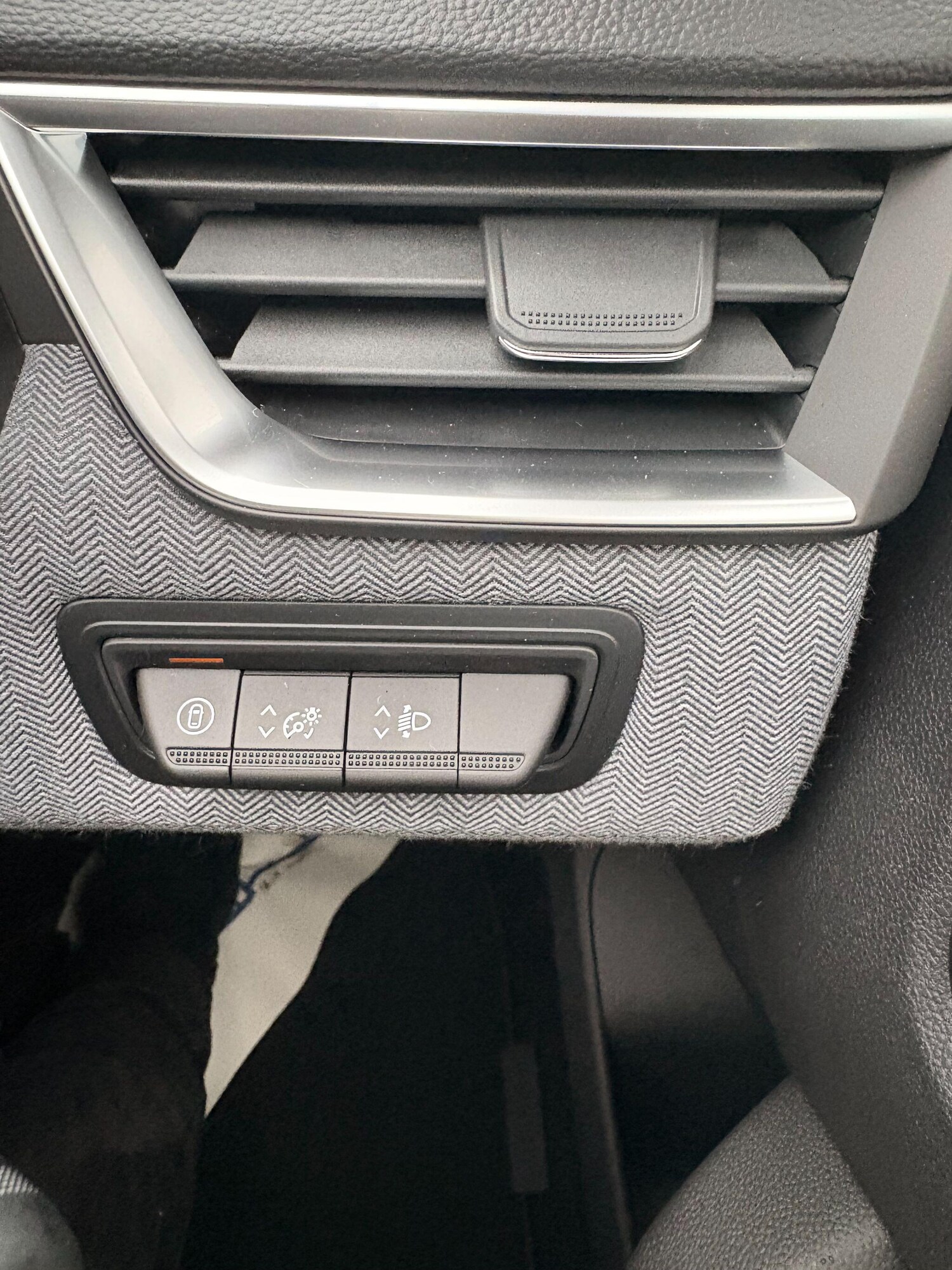 Used Renault Clio 2025 for sale - 77400794: Photo 24