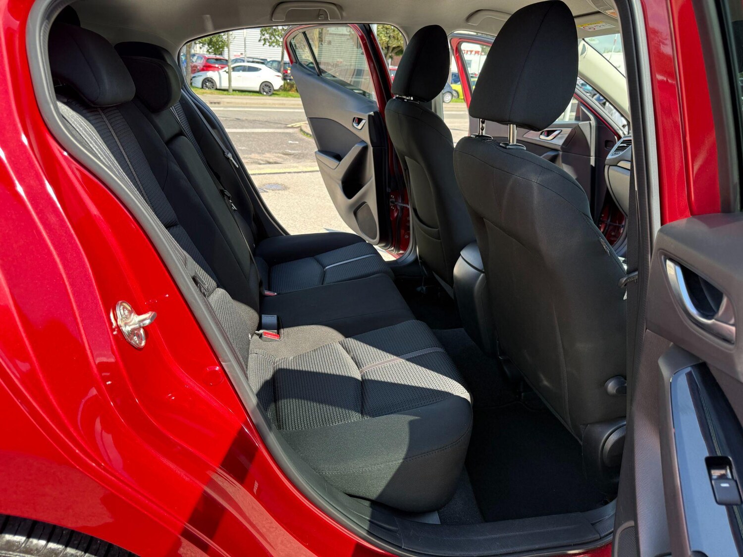 Used Mazda Mazda3 2017 for sale - 76099110: Photo 16