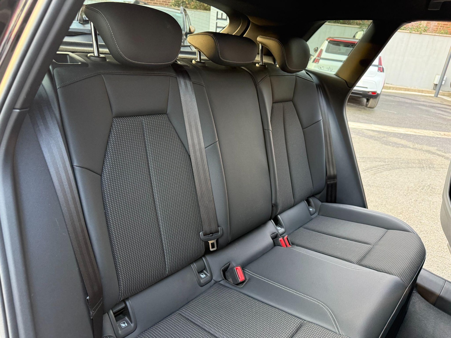 Used Audi Q4 e-tron 2022 for sale - 78073086: Photo 17