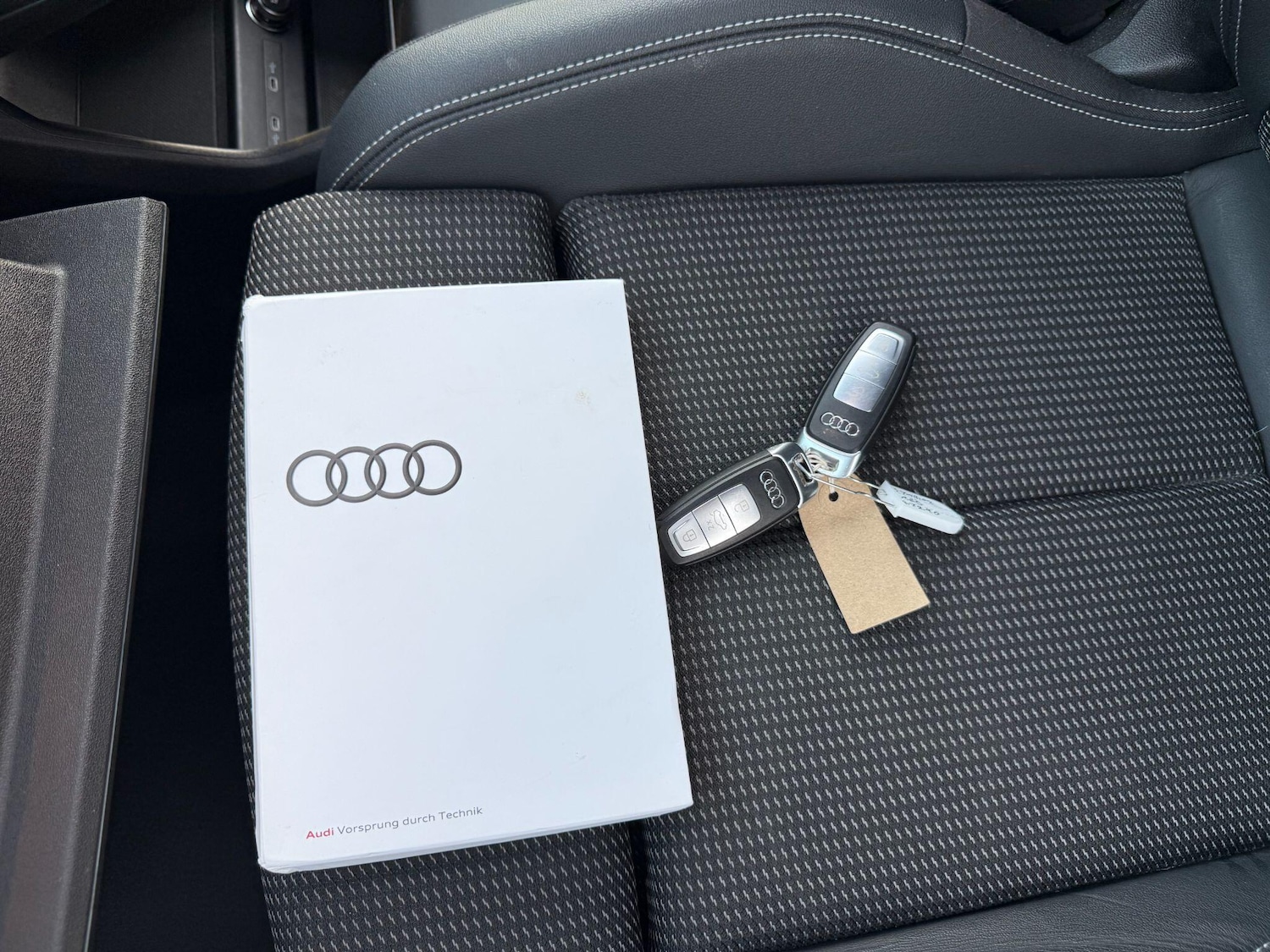 Used Audi Q4 e-tron 2022 for sale - 78073086: Photo 30