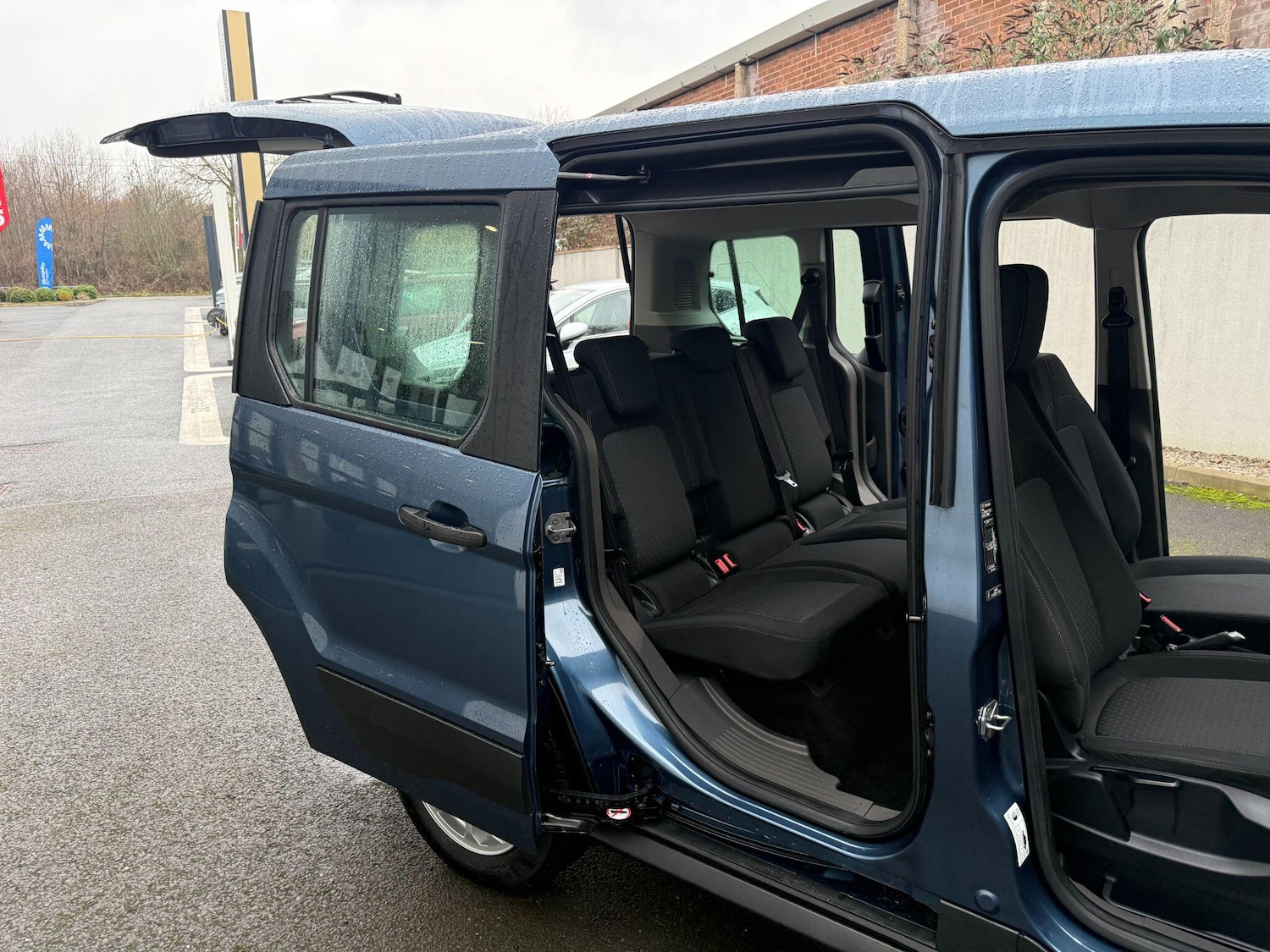 Used Ford Tourneo Connect 2020 for sale - 77321124: Photo 16