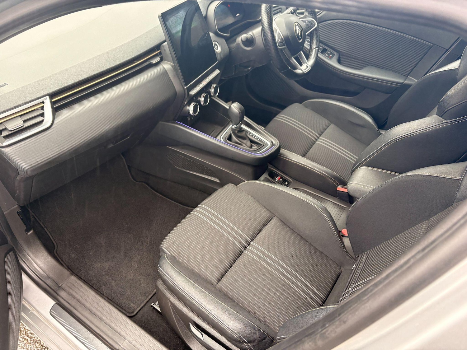 Used Renault Clio 2023 for sale - 77709917: Photo 34