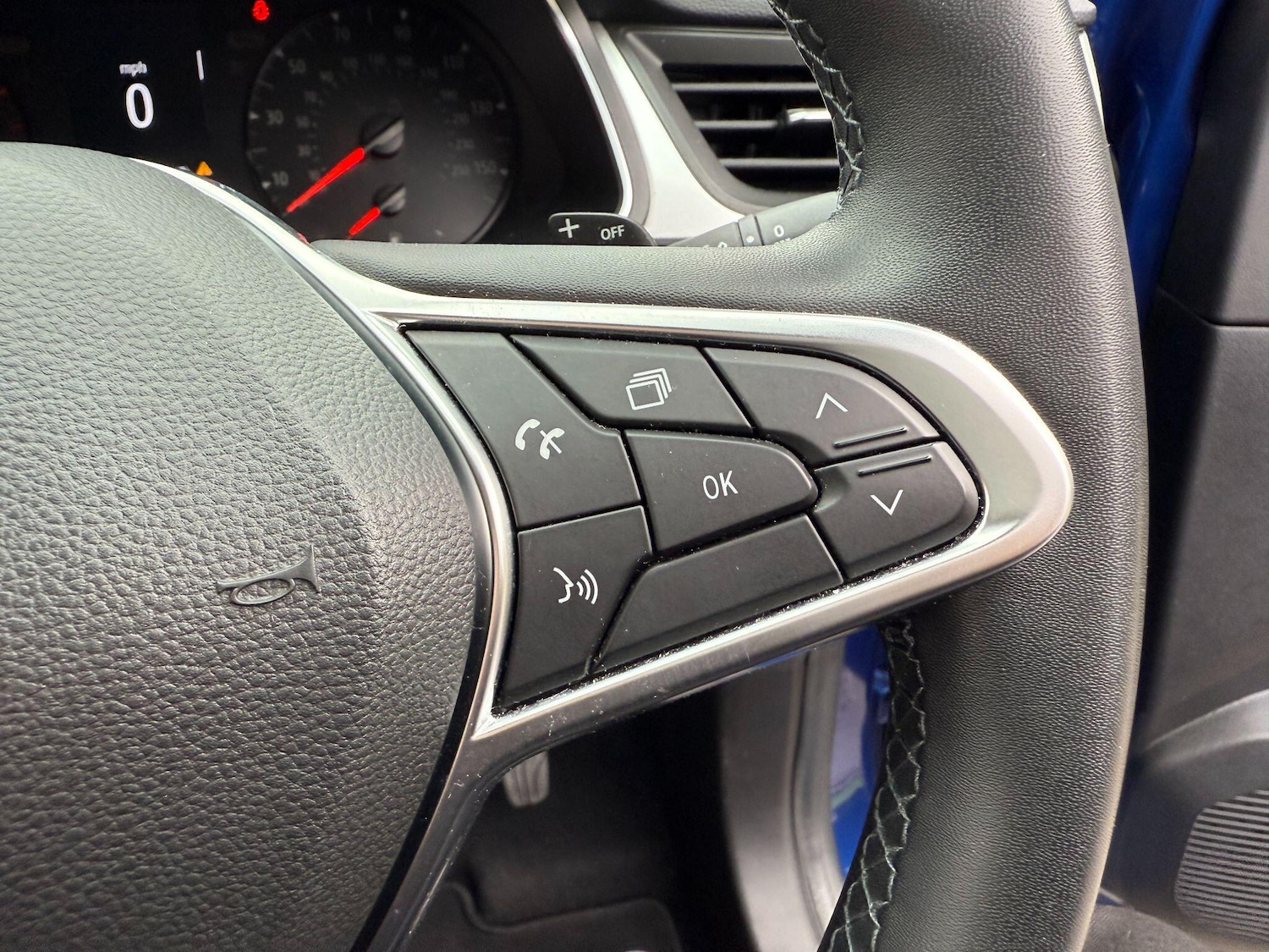 Used Renault Captur 2021 for sale - 76189872: Photo 24