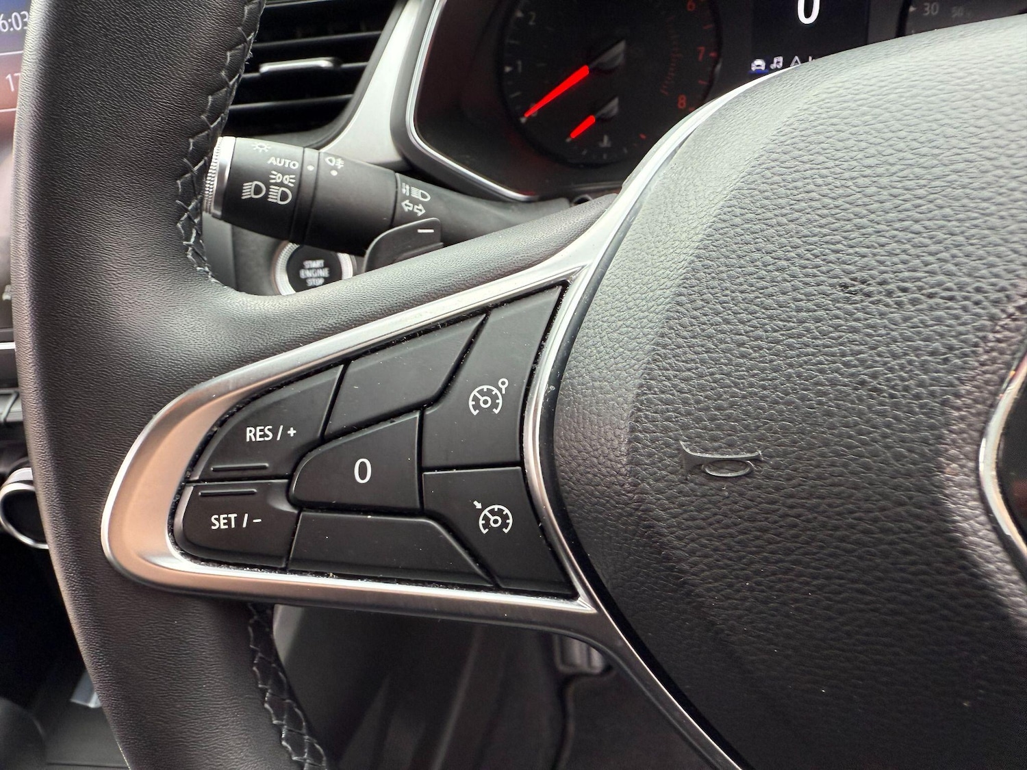 Used Renault Captur 2021 for sale - 76189872: Photo 25