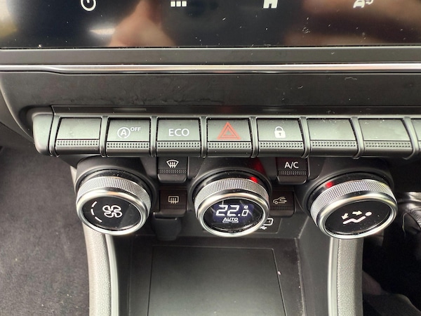 Used Renault Captur 2021 for sale - 76189872: Photo 28