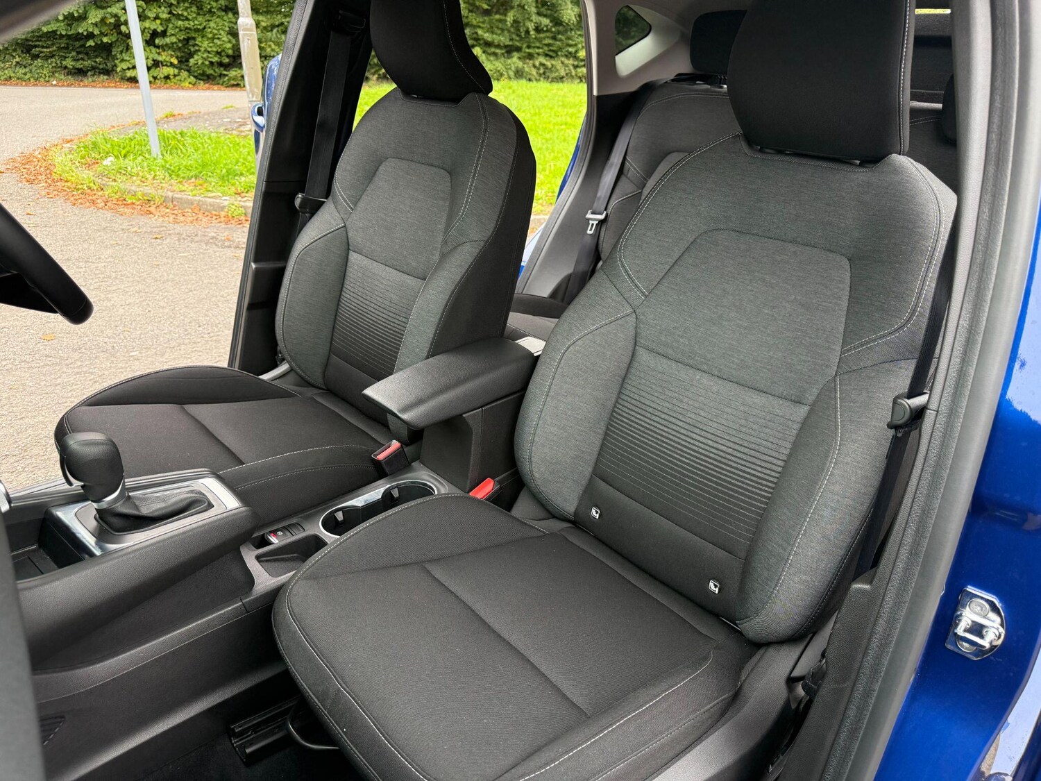 Used Renault Captur 2021 for sale - 76189872: Photo 44