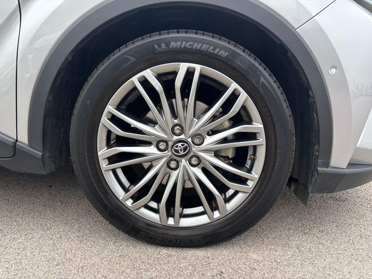 Used Toyota C-HR 2023 for sale - 76349758: Photo 10