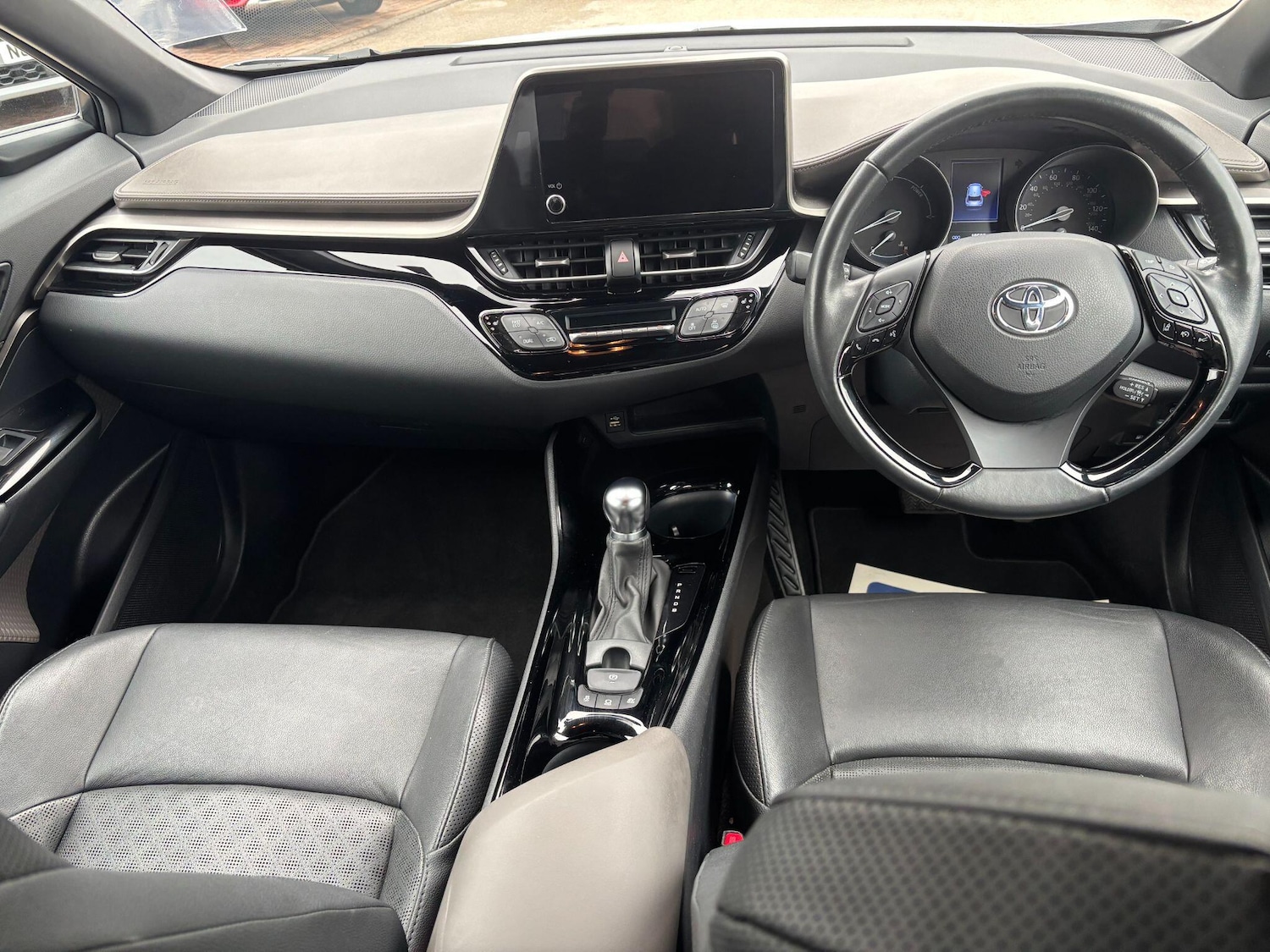 Used Toyota C-HR 2023 for sale - 76349758: Photo 18