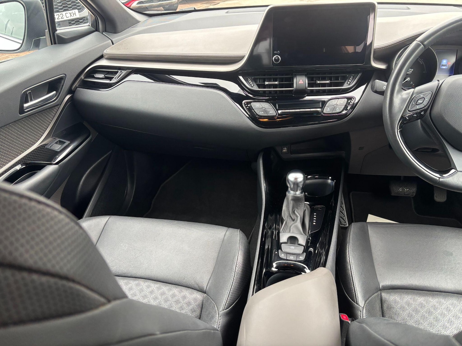 Used Toyota C-HR 2023 for sale - 76349758: Photo 19