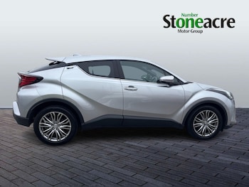 Used Toyota C-HR 2023 for sale - 76349758: Photo