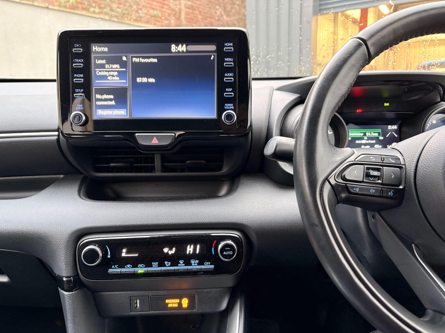 Used Toyota Yaris 2023 for sale - 77320845: Photo 32