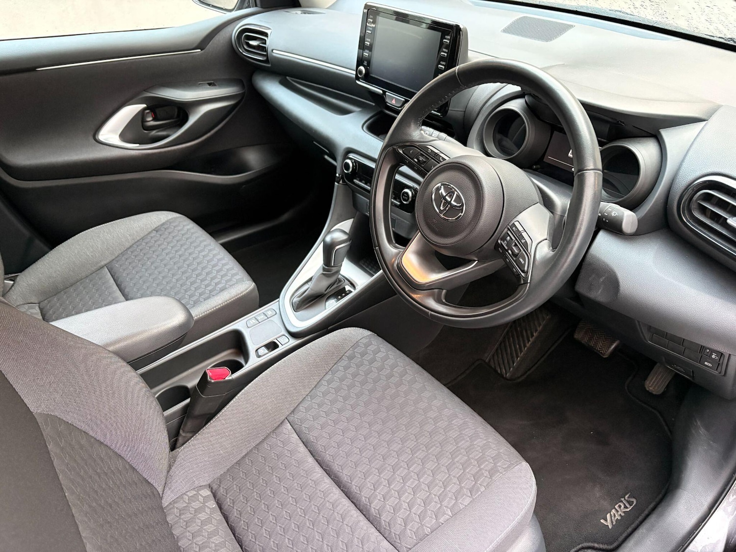 Used Toyota Yaris 2023 for sale - 77320845: Photo 9