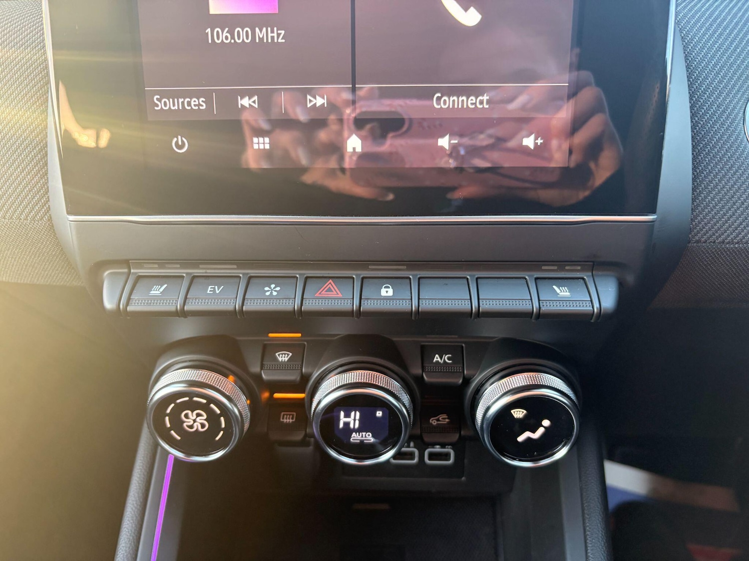 Used Renault Clio 2024 for sale - 77400502: Photo 35