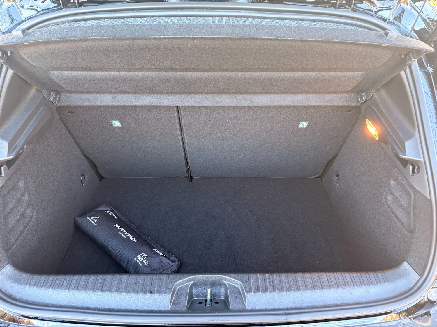 Used Renault Clio 2024 for sale - 77400502: Photo 40