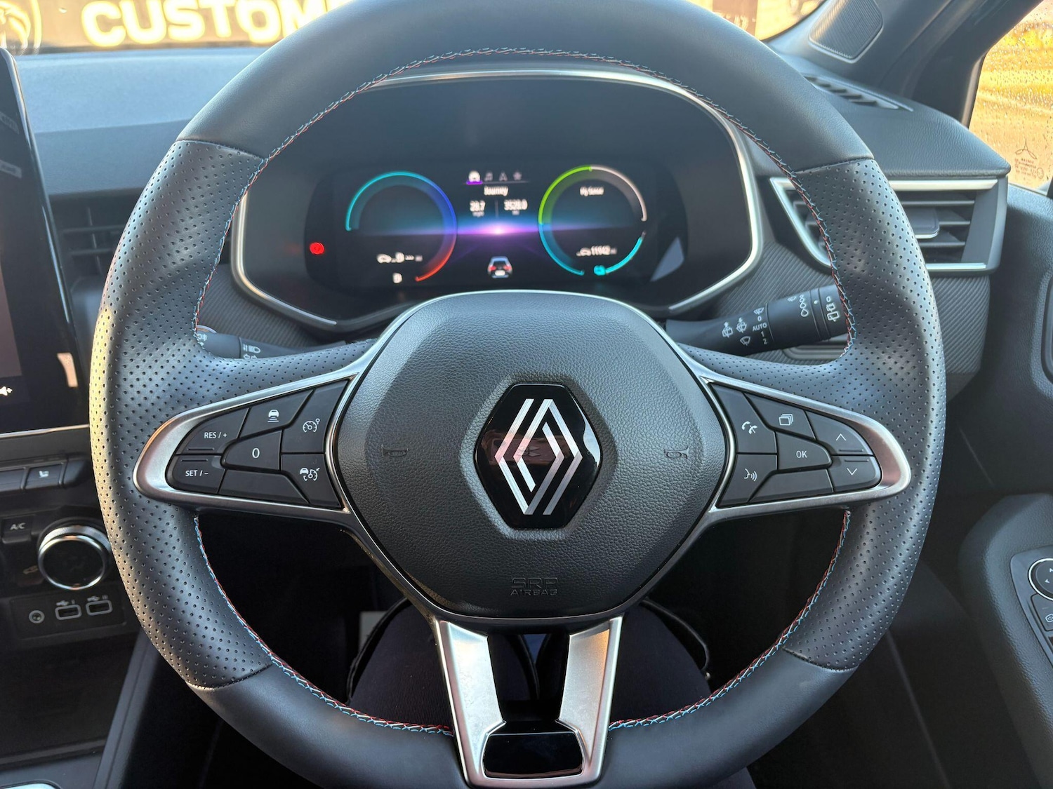 Used Renault Clio 2024 for sale - 77400502: Photo 41