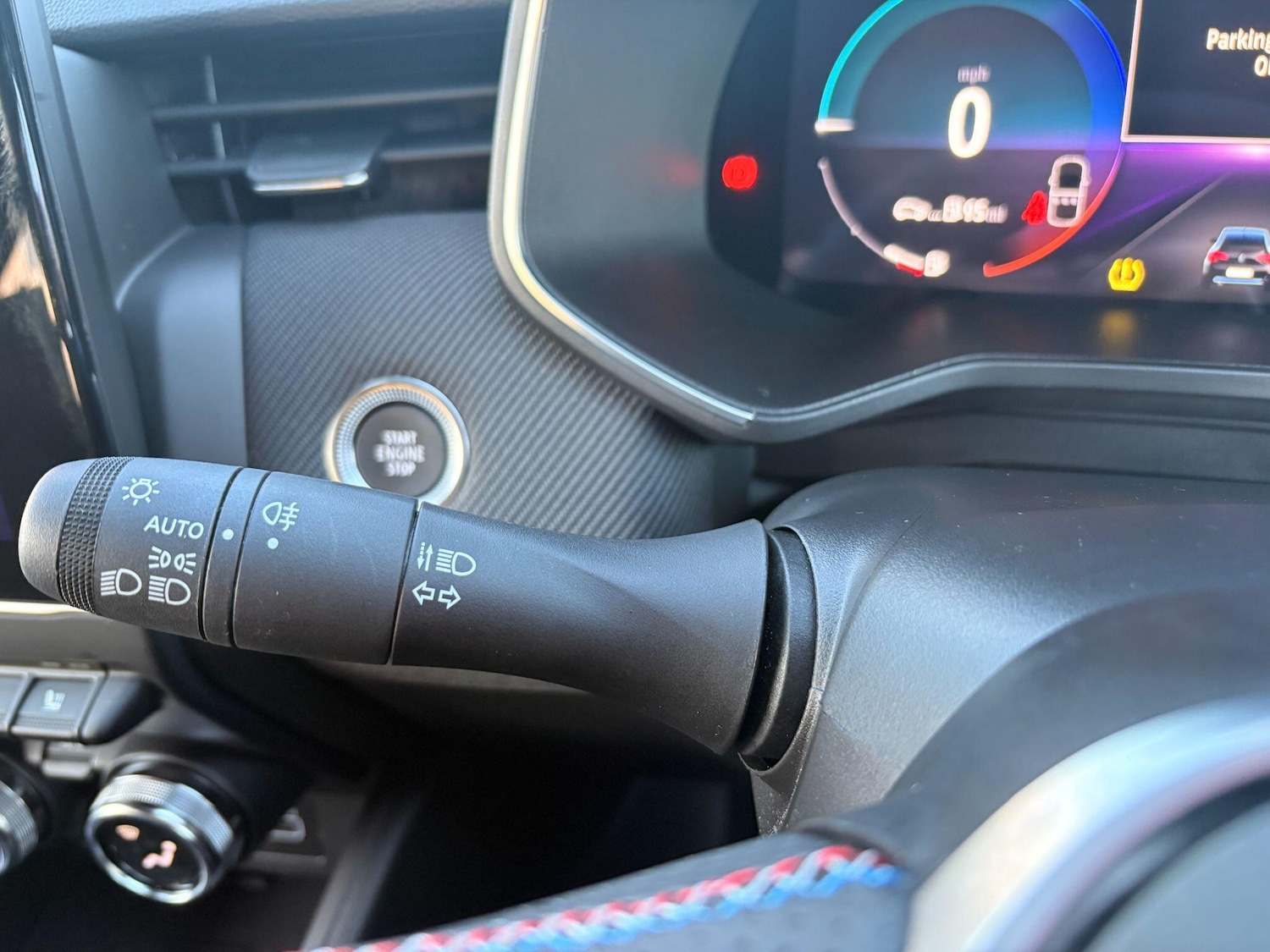 Used Renault Clio 2024 for sale - 77400502: Photo 48