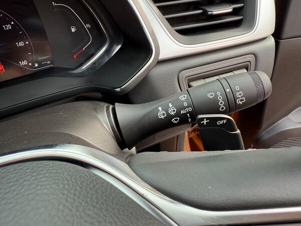 Used Renault Captur 2022 for sale - 76123123: Photo 24
