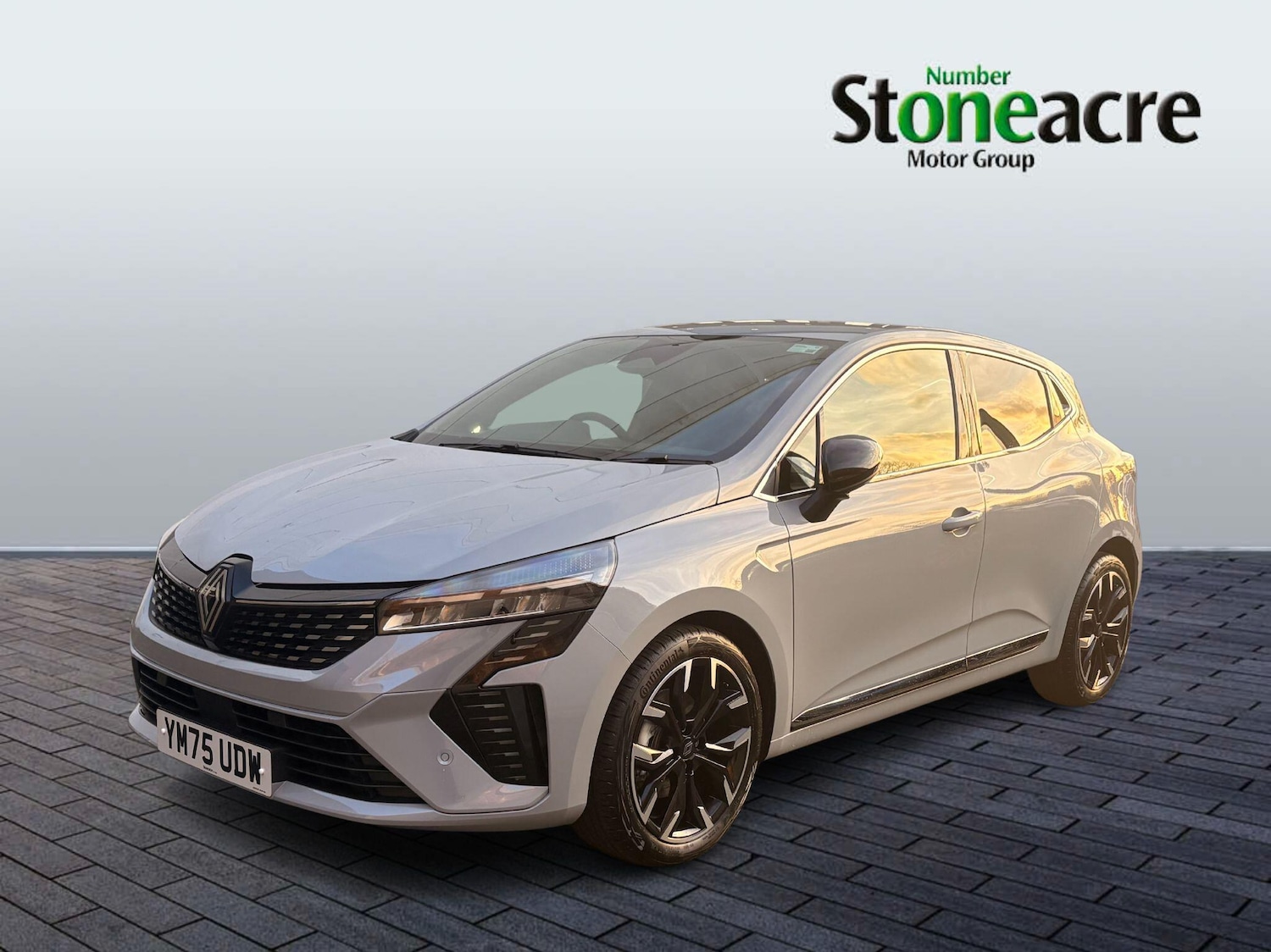 Used Renault Clio 2025 for sale - 77484630: Photo 3