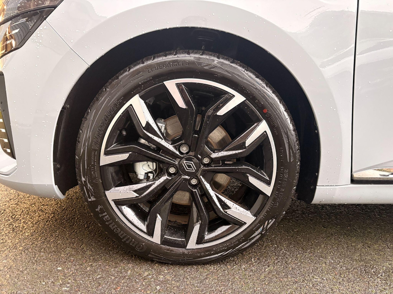 Used Renault Clio 2025 for sale - 77484630: Photo 30