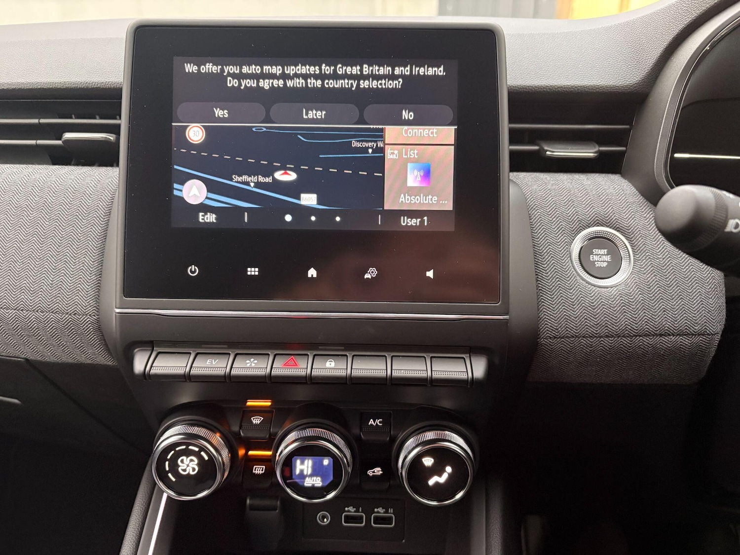 Used Renault Clio 2025 for sale - 77484630: Photo 31