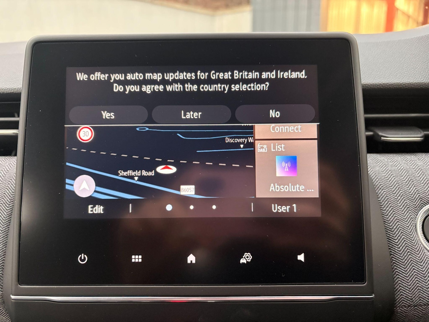 Used Renault Clio 2025 for sale - 77484630: Photo 32